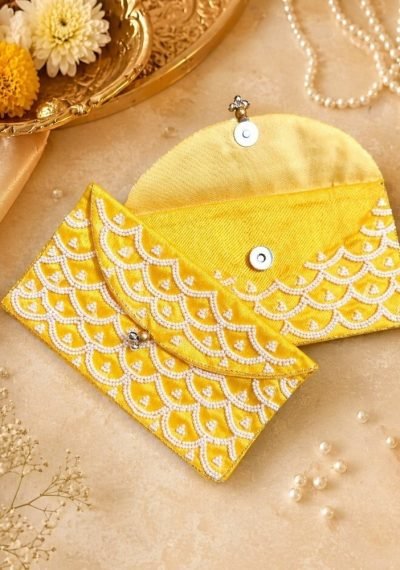 YELLOWJCEN0018